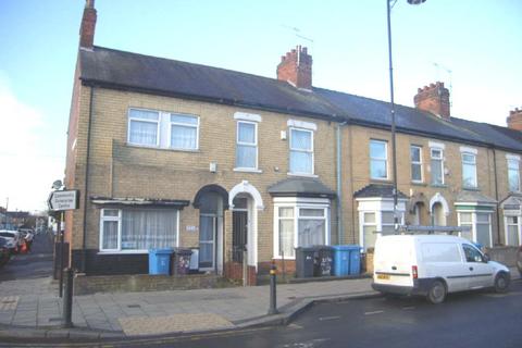 undefined, 215a & 215b Newland Avenue