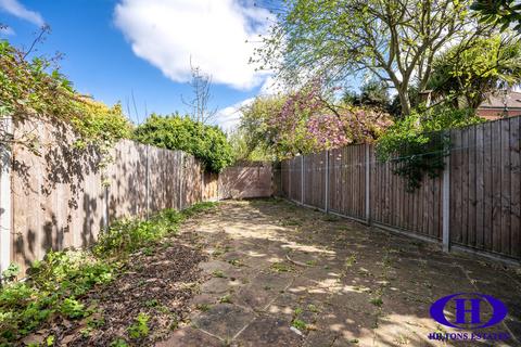 undefined, Uxbridge Road, Feltham