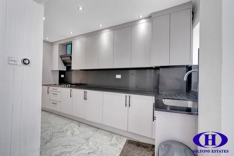 5 bedroom semi-detached house for sale, Uxbridge Road, Feltham