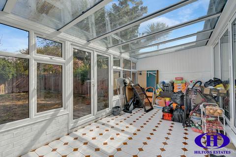 5 bedroom semi-detached house for sale, Uxbridge Road, Feltham