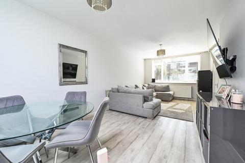undefined, Austen Road, Farnborough GU14