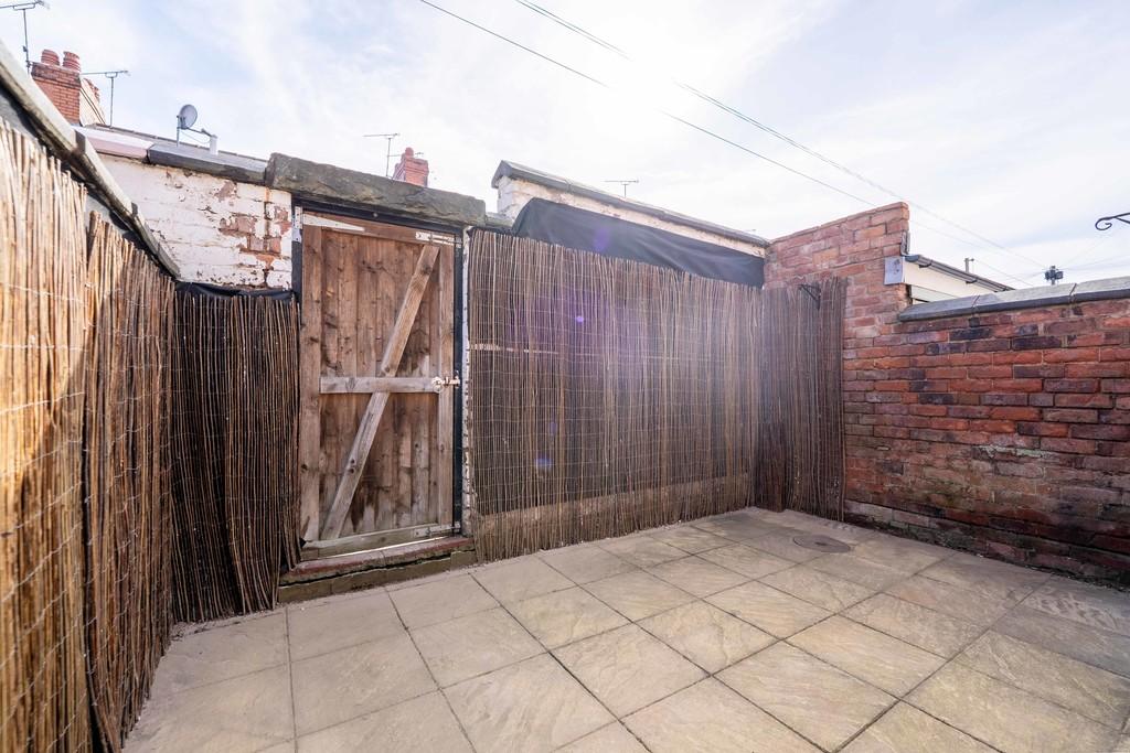 114 Faulkner Street, Hoole, CH2 3 BQ-15