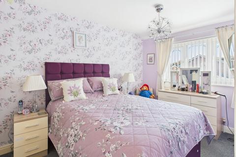 61 Brookweed, Amington, Tamworth, B77 4EA