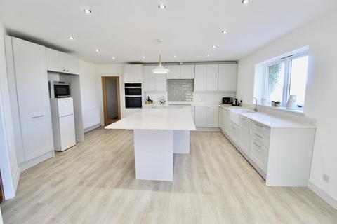5 bedroom detached house to rent, South Deeside Road, Maryculter, AB12