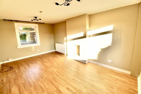 3 bedroom terraced house to rent, Scotstown Gardens, Bridge of Don, Aberdeen, AB23