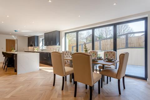 undefined, Perrys Court Lane, Ruardean