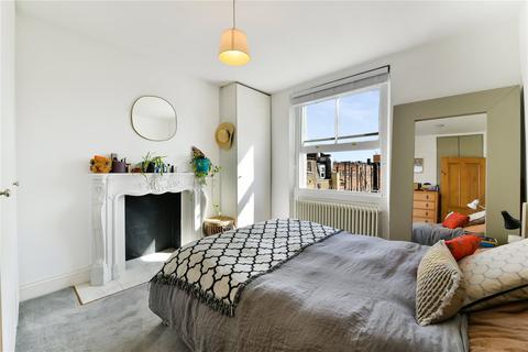 1 bedroom apartment to rent, Hereford Road, Bayswater, W2