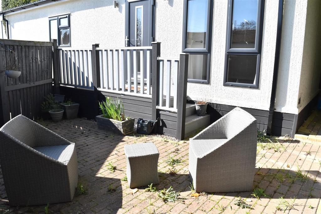 Enclosed garden