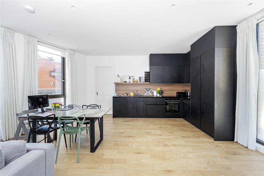 Kitchen/Dining