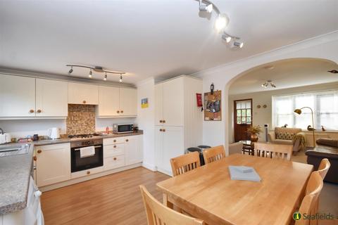 2 bedroom house for sale, Old Seaview Lane, Seaview, PO34 5EJ
