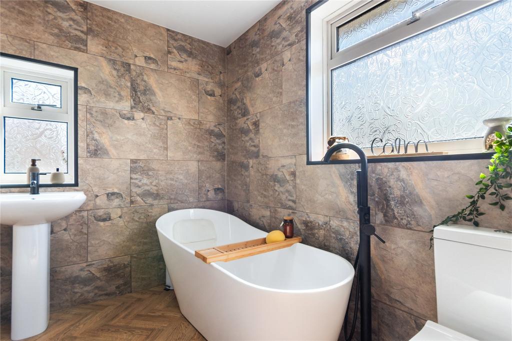 Ensuite