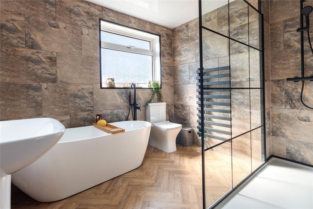 Ensuite