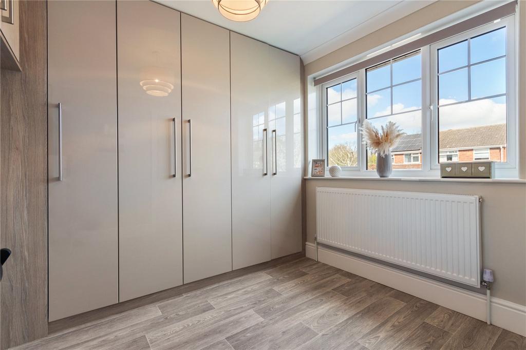 Bed 4/Dressing Room