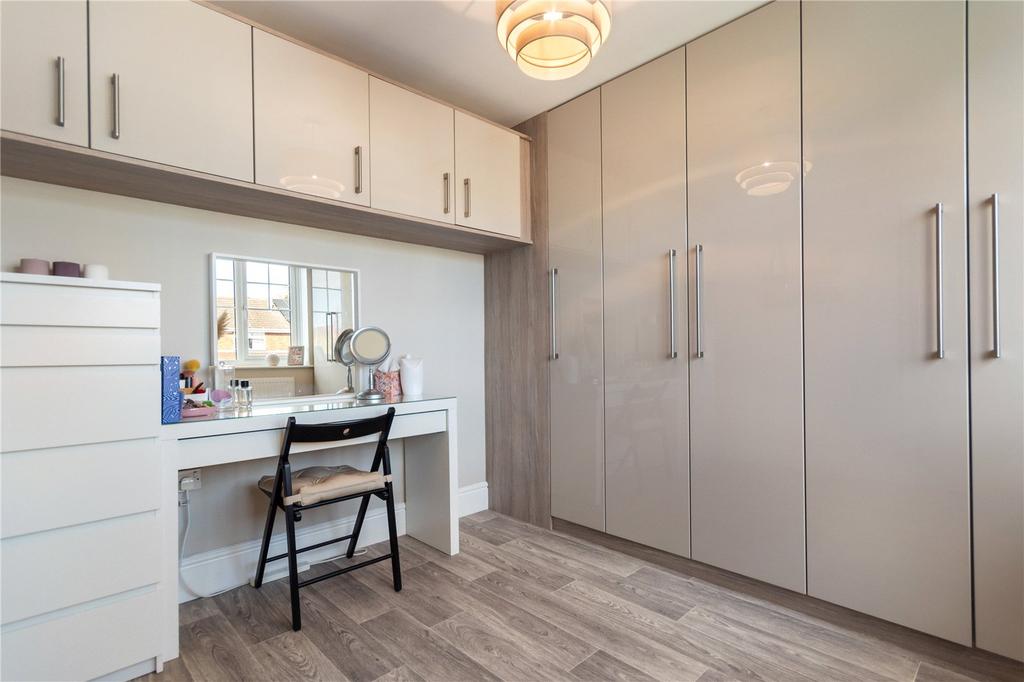 Bed 4/Dressing Room