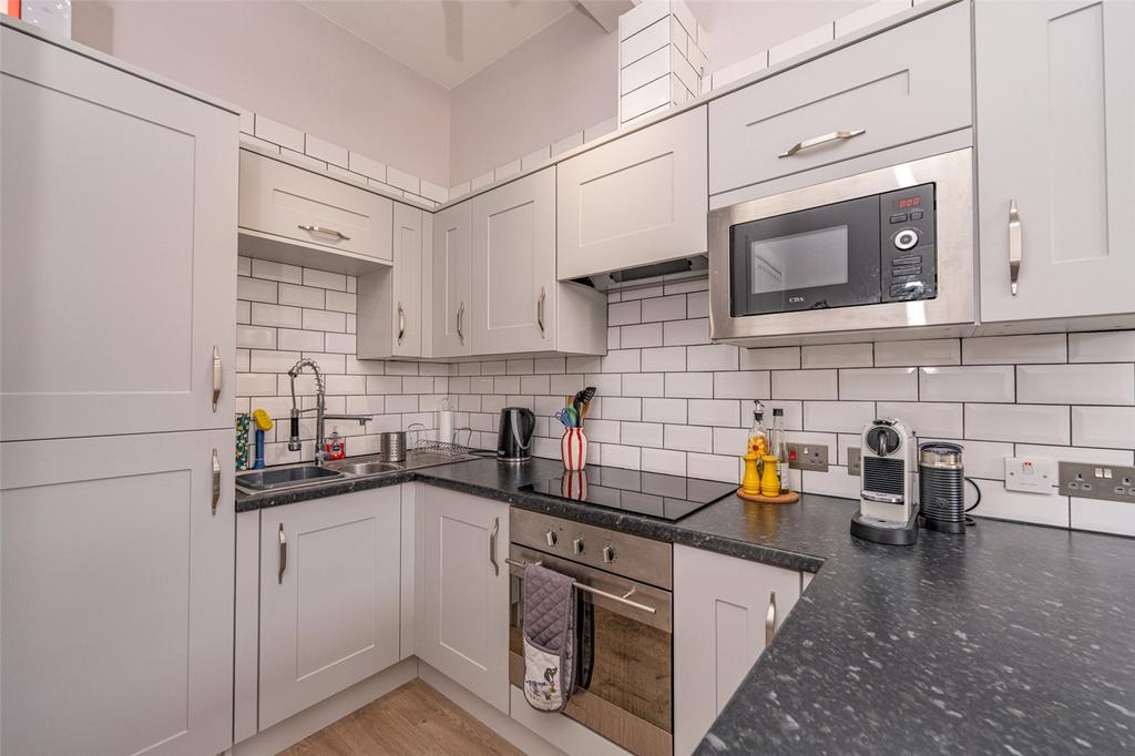 Kitchen Alt