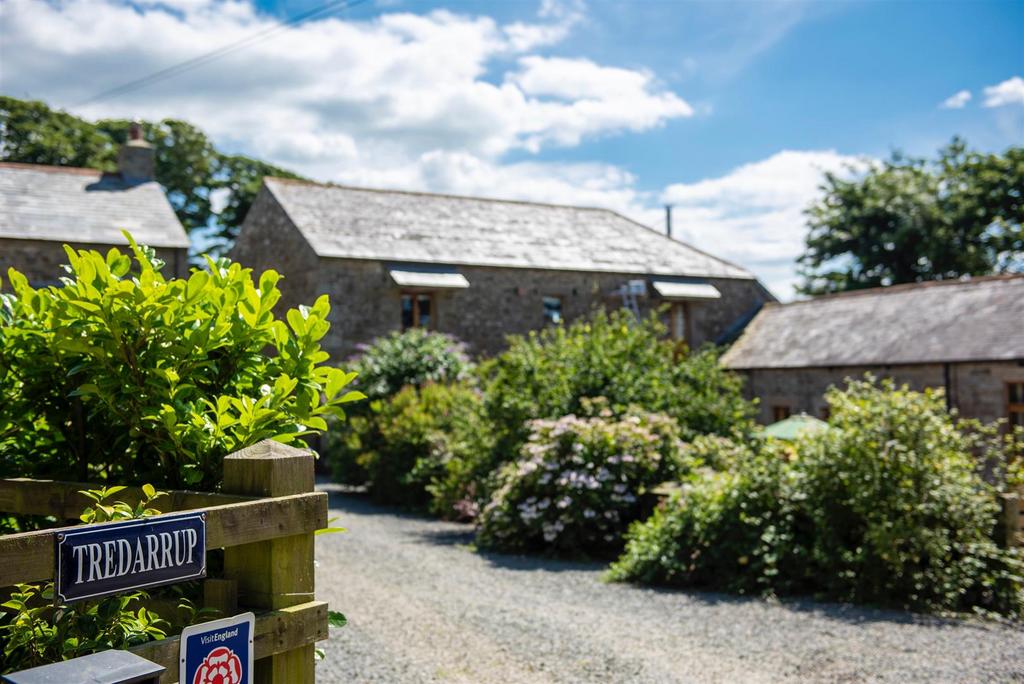 Tredarrup Farm Holiday Cottages Cornwall.jpeg