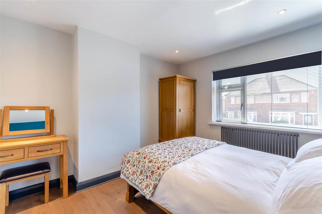 8641736-interior25.jpg