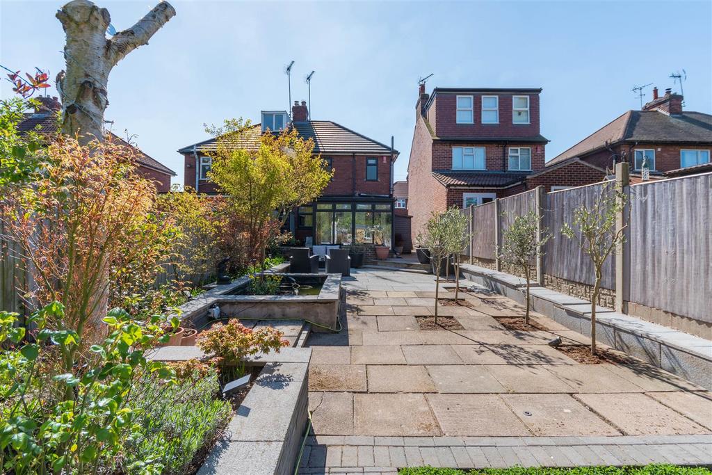 8641736-exterior23.jpg