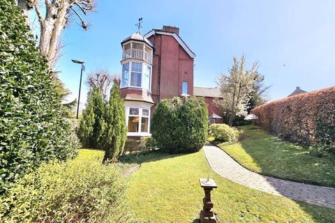 Maney Hill Road, Sutton Coldfield, Birmingham, B72 1JR