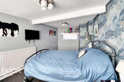 17 Ferndown Close, Kingsweston, Bristol, BS11 0UP