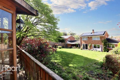 17 Ferndown Close, Kingsweston, Bristol, BS11 0UP