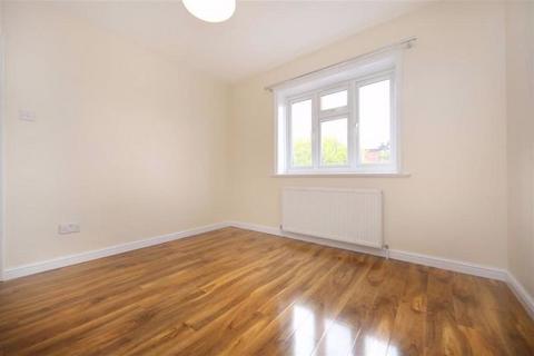 2 bedroom property to rent, Pennine Drive, London NW2