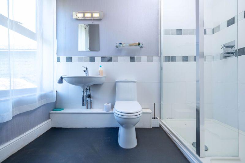 Bedroom 2 En-suite