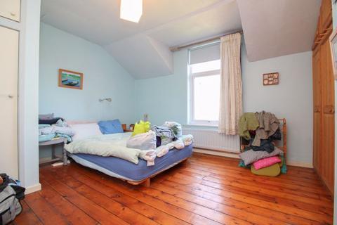 39 Beech Grove, Blackhall Mill, Newcastle Upon Tyne, NE17 7TD