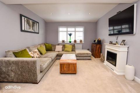 4 bedroom detached house for sale, Rushgreen Road, Lymm, WA13 9QN