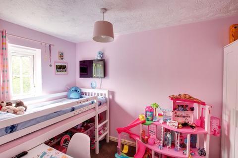 2 bedroom detached house to rent, Woodhouse Gardens, Trowbridge