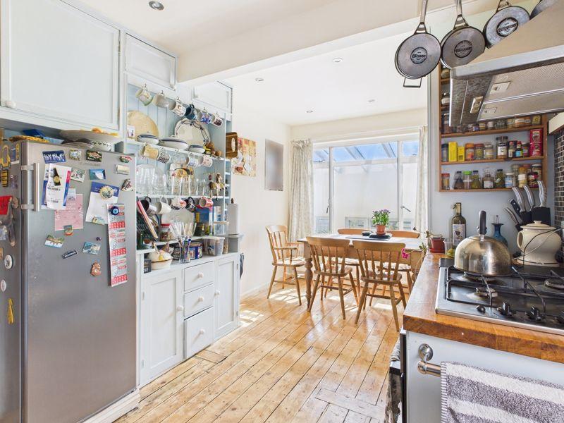 Kitchen diner