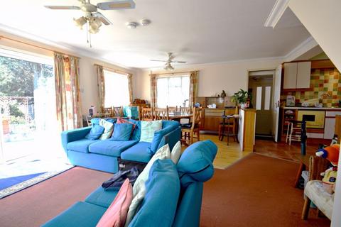 26 Belgrave Road, Minster On Sea, Sheerness, ME12 3EB