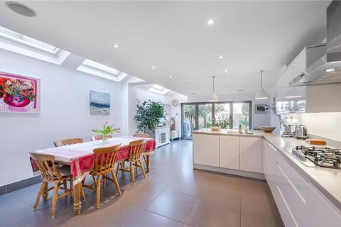 48 Vanderbilt Road, London, SW18 3BQ
