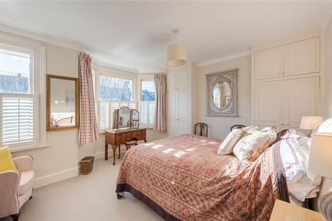 48 Vanderbilt Road, London, SW18 3BQ