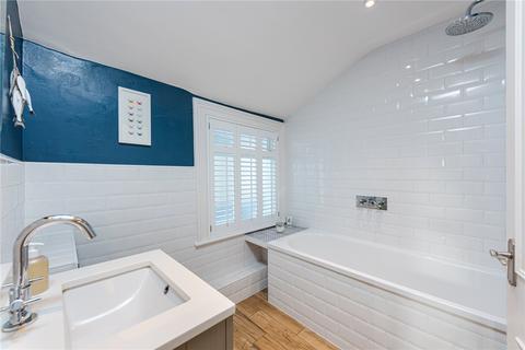 48 Vanderbilt Road, London, SW18 3BQ