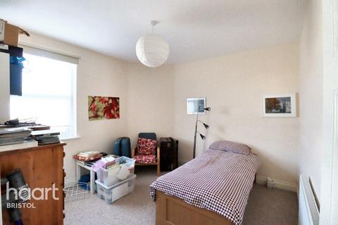 8 Napier Square, Bristol, BS11 9AJ