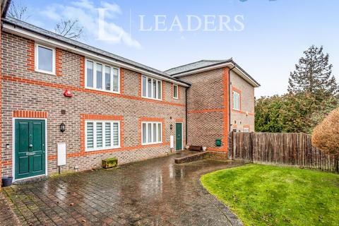 2 bedroom terraced house to rent, Elizabeth Place, Heath Road