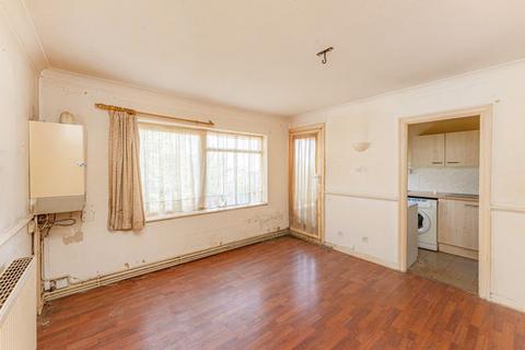Studio for sale, Dunraven Drive, Enfield