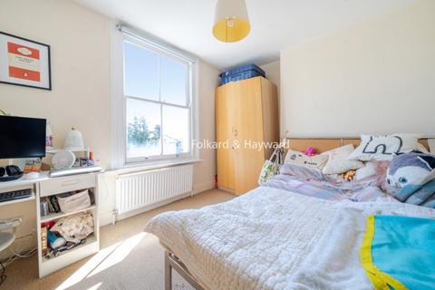 4 bedroom apartment to rent, Burlington Gardens Acton W3