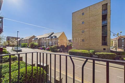 1 bedroom apartment for sale, Burrells Wharf E14