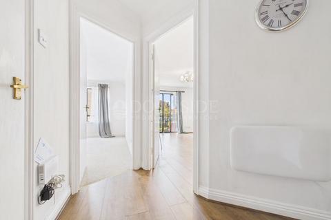 1 bedroom apartment for sale, Burrells Wharf E14