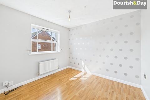 17 Heron Drive, Penkridge, Stafford, ST19 5UD