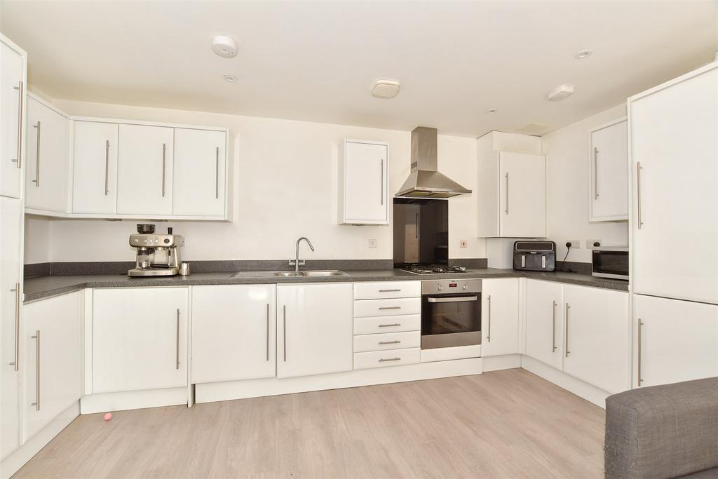 Lounge/Kitchen