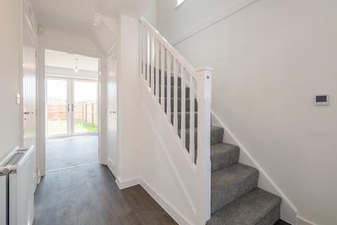 3 bedroom house to rent, at Cherrywood Grange, 11 Chestnut Way, Tithe Barn EX1