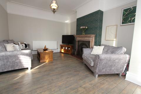 8 Fontygary Road, Rhoose, Barry, CF62 3DR