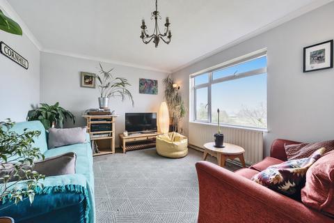 27 Higher Mead, Ilminster, TA19 0HW