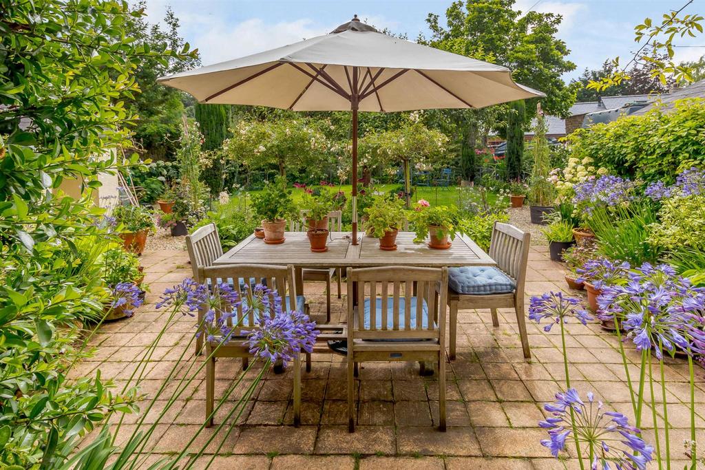 Heron House garden terrace.jpg
