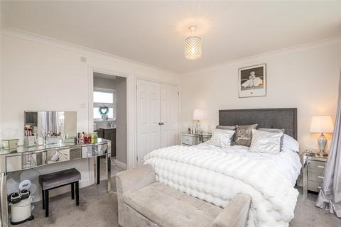 21 Milton Hall Close, Great Wakering, Southend-on-sea, SS3 0GN