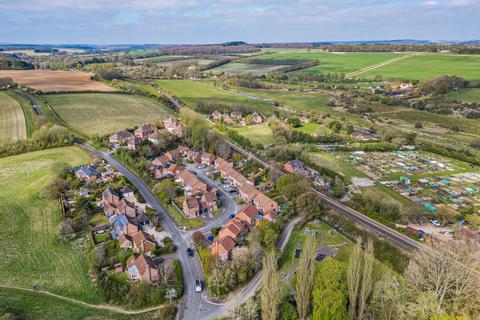 undefined, Shalbourne Close, Hungerford, RG17 0QH