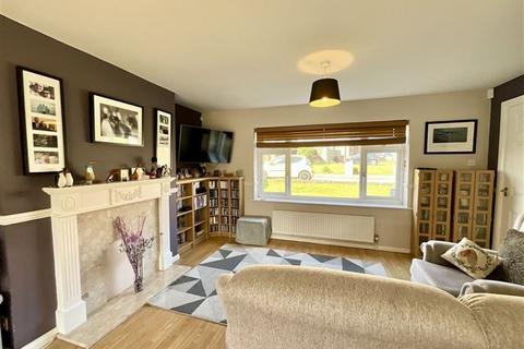 3 bedroom semi-detached house for sale, Norwood Crescent, Kiveton Park, Sheffield, S26 5PL